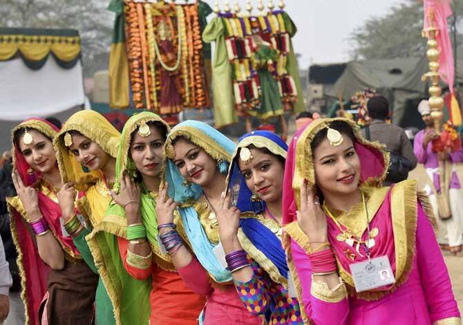  ਪੰਜਾਬ ਦੀ ਝਾਕੀ ਵੀ ਕਾਫ਼ੀ ਸਮੇਂ ਬਾਅਦ ਪਰੇਡ ਵਿੱਚ ਦੇਖਣ ਨੂੰ ਮਿਲੇਗੀ।