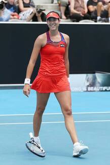 ਆਸਟ੍ਰੇਲੀਅਨ ਓਪਨ ਦੀ ਇਹ ਟੈਨਿਸ ਖਿਡਾਰਨ ਆਪਣੇ ਹਾਟ ਅੰਦਾਜ਼ ਲਈ ਵੀ ਮਸ਼ਹੂਰ 