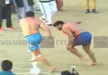 ਕਬੱਡੀ ਮੈਚ \'ਚ ਜੰਮ ਕੇ ਹੋਈ ਕੁੱਟਮਾਰ, ਘਸੁੰਨ-ਮੁੱਕੇ ਚਲਦਿਆਂ ਦਾ ਵੀਡੀਓ ਵਾਇਰਲ 