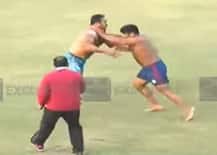 ਕਬੱਡੀ ਮੈਚ \'ਚ ਜੰਮ ਕੇ ਹੋਈ ਕੁੱਟਮਾਰ, ਘਸੁੰਨ-ਮੁੱਕੇ ਚਲਦਿਆਂ ਦਾ ਵੀਡੀਓ ਵਾਇਰਲ 