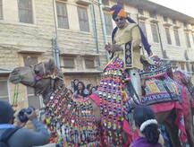 ਸਕੂਟਰੀ \'ਤੇ ਚੜ ਕੇ ਵਿਆਹ ਕਰਵਾਉਣ ਪਹੁੰਚੀ ਲਾੜੀ 