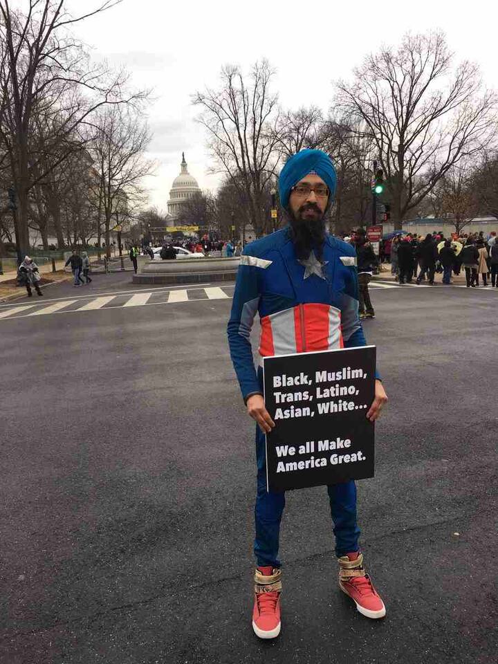 ਉਨਾਂ ਕਿਹਾ ਕਿ ਅਮਰੀਕਾ ਨਿਵਾਸੀ ਹੋਣ ਕਰਕੇ ਉਹ ਚਾਹੁੰਦਾ ਹੈ ਕਿ ਦੇਸ਼ ਦੇ ਸਾਰੇ ਲੋਕ ਮਿਲਕੇ ਰਹਿਣ ਅਤੇ ਅਮਰੀਕਾ ਨੂੰ ਮੁੜ ਮਹਾਂਸ਼ਕਤੀ ਵਜੋਂ ਉਭਾਰਨ ਕਿਉਂਕਿ ਏਕਤਾ ਨਾਲ ਹੀ ਤਰੱਕੀ ਹੁੰਦੀ ਹੈ। 