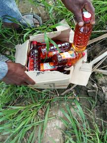 ਲੋਕਾਂ ਨੇ \'ਲੁੱਟੀ\' ਚੋਣਾਂ \'ਚ ਵਰਤੀ ਜਾਣ ਵਾਲੀ ਸ਼ਰਾਬ