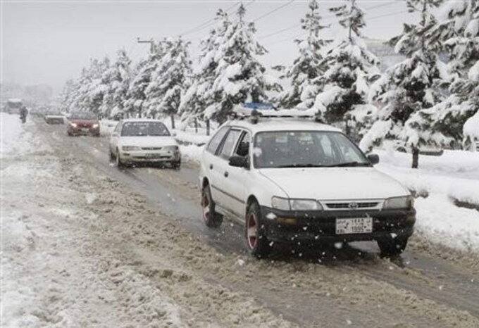  ਨੂਰਿਸਤਾਨ ਸੂਬੇ ਦੇ ਬਰਗਾਮਤਾਲ ਇਲਾਕੇ ਪੰਜਾਹ ਲੋਕ ਮਾਰੇ ਗਏ ਹਨ। ਪਾਕਿਸਤਾਨ ਦੇ ਸ਼ੇਰਸ਼ਾਲ ਪਿੰਡ ਵਿੱਚ ਵੀ 10 ਮਕਾਨ ਬਰਫ਼ ਥੱਲੇ ਦੱਬ ਗਏ ਹਨ। 