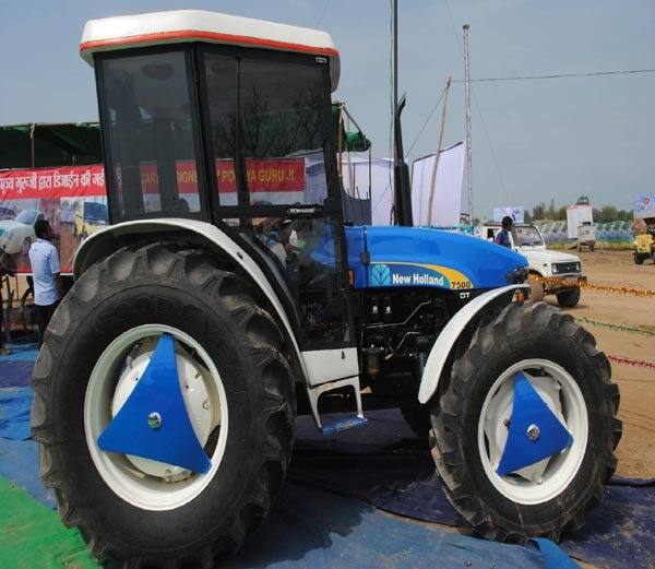 ਡੇਰਾ ਮੁਖੀ ਦਾ ਟਰੈਕਟਰ।