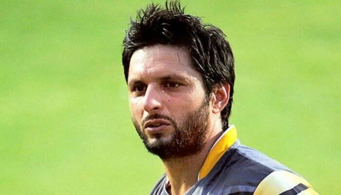 irshad ahmad @IrshadIrsahm28 @SAfridiOfficial, Doodh mangoge kheer denge, kashmir ke bare me baat karoge to cheer denge. Abe kitni ladaiyan haroge ????????????????????????????????????????????????????????