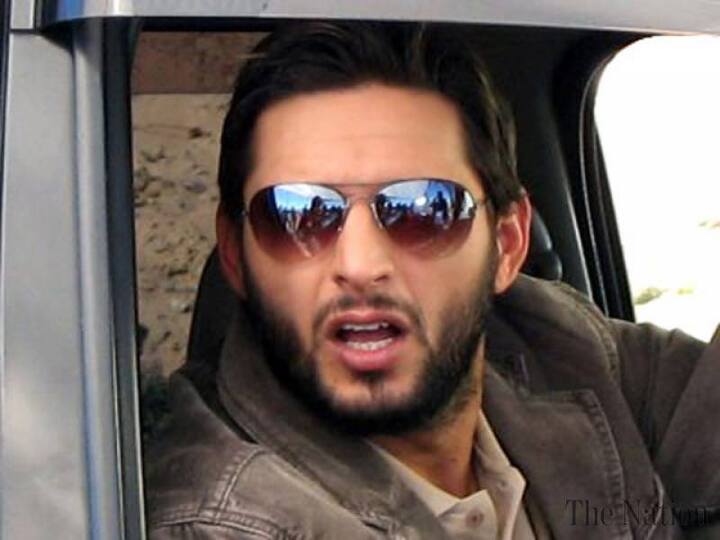 ਹੁਣ ਸਮਾਂ ਆ ਗਿਆ ਹੈ ਕਿ ਸਾਨੂੰ ਕਸ਼ਮੀਰ ਦਾ ਮੁੱਦਾ ਸੁਲਝਾਉਣਾ ਚਾਹੀਦਾ ਹੈ।' ਅਫਰੀਦੀ ਨੇ ਲਿਖਿਆ ਕਿ 'ਕਸ਼ਮੀਰ ਧਰਤੀ 'ਤੇ ਜੰਨਤ ਹੈ, ਅਸੀਂ ਲੋਕਾਂ ਦੀ ਅਪੀਲ ਨੂੰ ਅਣਦੇਖਾ ਨਹੀਂ ਕਰ ਸਕਦੇ।'