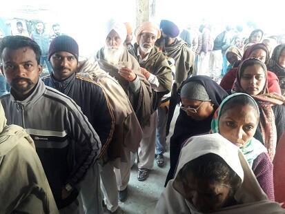 ਪੰਜਾਬ ਦੇ ਪੰਜ ਵਿਧਾਨ ਸਭਾ ਹਲਕਿਆਂ ਮਜੀਠਾ, ਸੰਗਰੂਰ, ਮੁਕਤਸਰ, ਮੋਗਾ, ਸਰਦੂਲਗੜ੍ਹ ਅਤੇ ਅੰਮ੍ਰਿਤਸਰ ਸੰਸਦੀ ਹਲਕੇ ਵਿੱਚ ਪੈਂਦੇ 48 ਪੋਲਿੰਗ ਬੂਥਾਂ ’ਤੇ ਅੱਜ ਮੁੜ ਵੋਟਾਂ ਪਵਾਈਆਂ ਜਾ ਰਹੀਆਂ ਹਨ।