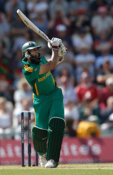 ਦਖਣੀ ਅਫਰੀਕਾ - 384/6 (50 ਓਵਰ) 