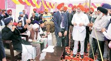 ਬਾਦਲ ਦੀ ਆਪਣੇ ਹਲਕੇ \'ਚ ਰਹੀ ਫੁਲ ਕ੍ਰਿਪਾ, ਆਰਟੀਆਈ \'ਚ ਨਵਾਂ ਖੁਲਾਸਾ