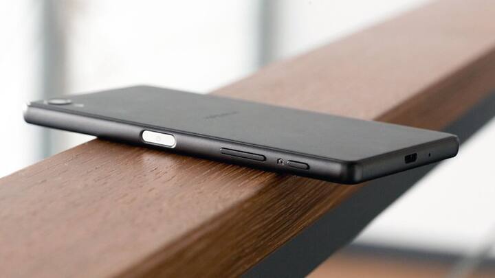 ਸੋਨੀ ਵੱਲੋਂ Xperia X ਦੀ ਘੱਟ ਕੀਤੀ ਕੀਮਤ ਤੋਂ ਬਾਅਦ ਹੁਣ ਇਸ ਸਮਾਰਟਫ਼ੋਨ ਨੂੰ ਫਲਿੱਪਕਾਰਟ ਤੋਂ ਮਹਿਜ਼ 24.990 ਰੁਪਏ ‘ਚ ਖ਼ਰੀਦਿਆ ਜਾ ਸਕਦਾ ਹੈ। ਇਸ ਤੋਂ ਇਲਾਵਾ ਫਲਿੱਪਕਾਰਟ ਵੱਲੋਂ ਇਸ ਸਮਾਰਟਫ਼ੋਨ ‘ਤੇ 5 ਫੀਸਦੀ ਹੋਰ ਡਿਸਕਾਊਂਟ ਦਿੱਤਾ ਜਾ ਰਿਹਾ ਹੈ। ਹਾਲਾਂਕਿ ਇਹ ਡਿਸਕਾਊਂਟ ਸਿਰਫ ਐਕਸਿਸ ਬੈਂਕ ਦੇ ਕ੍ਰੈਡਿਟ ਕਾਰਡ ਰਾਹੀਂ ਖਰੀਦ ‘ਤੇ ਮਿਲ ਰਿਹਾ ਹੈ।