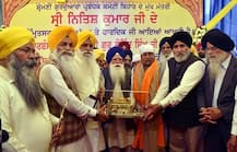 ਨਿਤੀਸ਼ ਕੁਮਾਰ ਦਾ ਦਰਬਾਰ ਸਾਹਿਬ ਵਿਖੇ ਸਨਮਾਨ