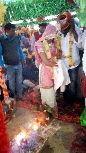 ਇਸ ਦੌਰਾਨ ਦੇਵਰਾਜ ਦੀ ਪਤਨੀ ਨੇ ਆਖਿਆ ਕਿ ਜੇਕਰ ਉਸ ਦੇ ਪਤੀ ਦੀਆਂ ਮੰਗਾਂ ਨਾਲ ਮੰਨੀਆਂ ਗਈਆਂ ਤਾਂ ਉਹ ਵੀ ਧਰਨੇ ਉੱਤੇ ਬੈਠੇਗੀ।