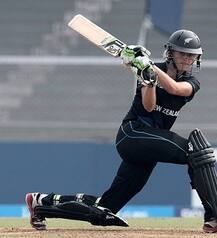 ਮੂਨੀ ਦੇ ਸੈਂਕੜੇ \'ਤੇ ਭਾਰਾ ਪਿਆ ਸੈਟਰਥਵੇਟ ਦਾ ਸੈਂਕੜਾ