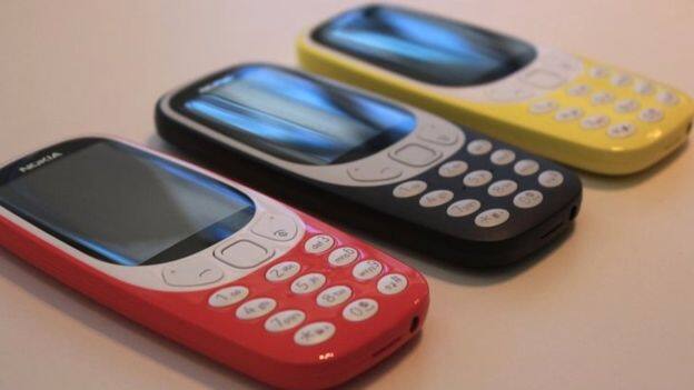  ਇਹ ਫ਼ੋਨ ਪੁਰਾਣੇ 3310 ਤੋਂ ਕਾਫ਼ੀ ਹੱਦ ਤੱਕ ਵੱਖਰਾ ਹੈ ਪਰ ਇਸ ਦੀ ਲੁੱਕ ਵਿੱਚ ਕੰਪਨੀ ਨੇ ਜ਼ਿਆਦਾ ਬਦਲਾਅ ਨਹੀਂ ਕੀਤਾ। 