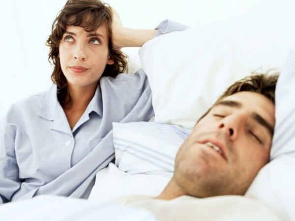 ਸਵੀਡਨ ਦੇ ਨੇਤਾ ਇੱਕ ਬਿਹਤਰ ਜੀਵਨ ਲਈ ਹਰ ਰੋਜ਼ ਦੇ ਵਿਅਕਤੀਗਤ ਕੰਮਾਂ ਨੂੰ ਛੱਡ ਕੇ ਸੈਕਸ ਬਰੇਕ (ਛੁੱਟੀ) ਦੇਣ ਦੀ ਮੰਗ ਕਰ ਰਹੇ ਹਨ। ਸਪੇਨ 'ਚ ਵਧਦੀ ਮੌਤ ਦਰ ਤੇ ਘੱਟ ਹੋ ਰਹੀ ਜਨਮ ਦਰ ਨੇ ਦੇਸ਼ 'ਚ ਆਬਾਦੀ ਨੂੰ ਖ਼ਤਰੇ 'ਚ ਪਾ ਦਿੱਤਾ ਹੈ। ਇਸ ਮਾਮਲੇ ਨਾਲ ਨਜਿੱਠਣ ਲਈ ਉੱਥੇ 'ਸੈਕਸ ਜ਼ਾਰ' ਨਾਮ ਦੇ ਅਧਿਕਾਰੀ ਦੀ ਨਿਯੁਕਤੀ ਕੀਤੀ ਗਈ ਹੈ। ਇਹ ਅਧਿਕਾਰੀ ਇਸ ਮਾਮਲੇ ਸਬੰਧੀ ਰਾਸ਼ਟਰੀ ਰਣਨੀਤੀ ਬਣਾਉਣ ਦੀ ਭੂਮਿਕਾ ਨਿਭਾਏਗਾ, ਜਿਸ ਤਹਿਤ ਉਹ ਜਨਮ ਦਰ 'ਚ ਕਮੀ ਤੇ ਅਸੰਤੁਲਨ ਨੂੰ ਦੂਰ ਕਰਨ ਲਈ ਕੰਮ ਕਰੇਗਾ। 