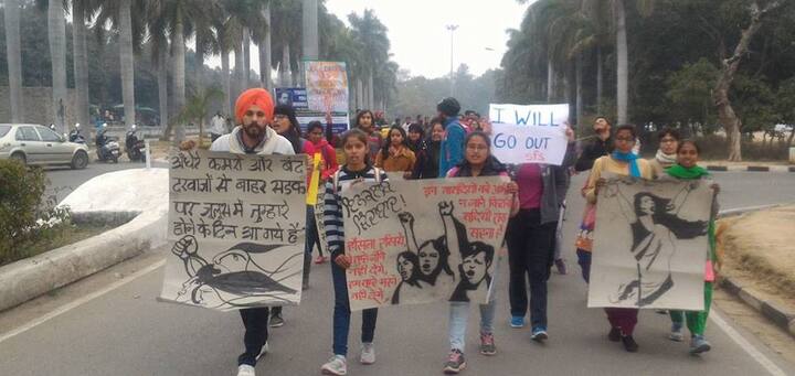 ਐਸ ਐਫ ਐਸ ਨੇ ਇਸ ਨੂੰ ਪੁਲਿਸ ਦੀ ਇਕ ਤਰਫਾ ਕਾਰਵਾਈ ਦੱਸਿਆ ਹੈ। ਉਨ੍ਹਾਂ ਦਾ ਕਿਹਾ ਕਿ ਪੁਲਿਸ ਬੀਜੇਪੀ ਦੀ ਲੀਡਰਸ਼ਿਪ ਦੇ ਹੱਥਾਂ ‘ਚ ਖੇਡ ਰਹੀ ਹੈ।
