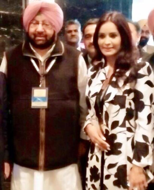 ਕੈਪਟਨ ਅਮਰਿੰਦਰ ਸਿੰਘ ਨਾਲ ਰੂਬੀ ਡੱਲਾ।