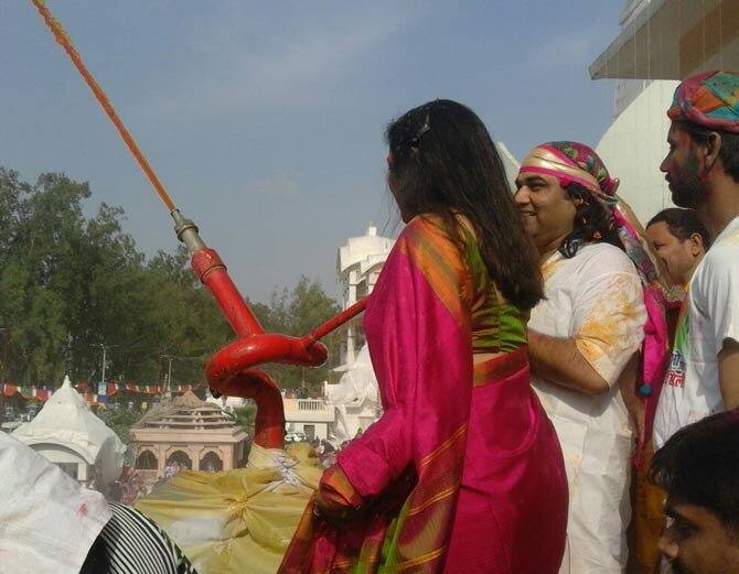 ਹੋਲੀ ਦਾ ਰੰਗ।