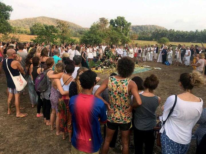 ਮ੍ਰਿਤਕਾ ਦੀ ਲਾਸ਼ ਦਾ ਪੋਸਟਮਾਰਟਮ ਕਰਵਾਇਆ ਜਾਵੇਗਾ। ਦਿੱਲੀ ਸਥਿਤ ਸਬੰਧਤ ਦੇਸ਼ ਦੇ ਦੂਤਘਰ ਨੂੰ ਹੱਤਿਆ ਦੀ ਸੂਚਨਾ ਦੇ ਦਿੱਤੀ ਗਈ ਹੈ।