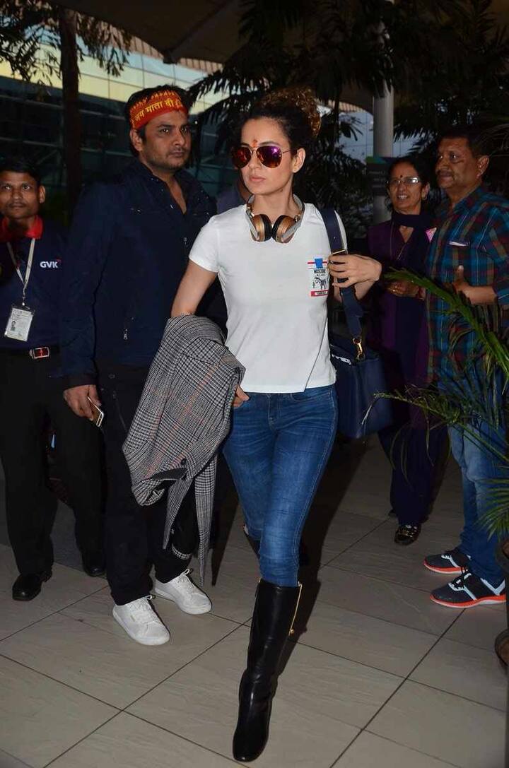 ਅਦਾਕਾਰਾ ਕੰਗਨਾ ਰਨੌਤ ਨੂੰ ਏਅਰਪੋਰਟ 'ਤੇ ਸਪੌਟ ਕੀਤਾ ਗਿਆ, ਵੇਖੋ ਤਸਵੀਰਾਂ। 