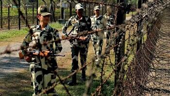 ਮਹਿਲਾ ਦਸਤੇ ਦੀ ਸਰਹੱਦ ਉੱਤੇ ਡਿਊਟੀ ਸਿਰਫ਼ ਦਿਨ ਸਮੇਂ ਹੀ ਹੁੰਦੀ ਹੈ। 