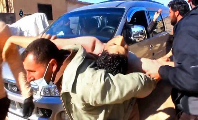 ਜ਼ਿਕਰਯੋਗ ਹੈ ਕਿ ਇਦਲਿਬ ਸੂਬੇ ਦਾ ਵੱਡਾ ਹਿੱਸਾ ਹਾਲੇ ਵੀ ਅਲਕਾਇਦਾ ਦੇ ਤੇ ਫਤਿਹ ਅਲ ਸ਼ਾਮ ਦੇ ਕਬਜ਼ੇ 'ਚ ਹੈ। ਅਲ ਸ਼ਾਮ ਅਸਦ ਦੇ ਖ਼ਿਲਾਫ਼ ਸੰਘਰਸ਼ ਕਰ ਰਿਹਾ ਸਭ ਵੱਡਾ ਵਿਦਰੋਹੀ ਗਰੁੱਪ ਹੈ। ਸੀਰੀਆਈ ਫ਼ੌਜ ਤੇ ਰੂਸ ਅਕਸਰ ਇਸ ਇਲਾਕੇ 'ਚ ਹਮਲਾ ਕਰਦੇ ਰਹਿੰਦੇ ਹਨ।