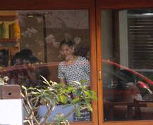 ਸ਼ਾਹਿਦ ਦੀ ਵਹੁਟੀ ਮੀਰਾ ਹੋਈ ਕੈਮਰਾ \'ਚ ਕੈਦ