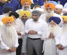 ਦਰਬਾਰ ਸਾਹਿਬ ਵਿਖੇ ਹੋਇਆ ਕੈਨੇਡਾ ਦੇ ਸਿੱਖ ਰੱਖਿਆ ਮੰਤਰੀ ਦਾ ਭਰਵਾਂ ਸਵਾਗਤ 