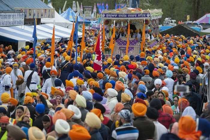 ਇਸ ਮੌਕੇ ਪ੍ਰਸ਼ਾਸਨ ਵੱਲੋਂ ਸਖਤ ਸੁਰੱਖਿਆ ਪ੍ਰਬੰਧ ਕੀਤੇ ਗਏ ਸਨ। ਰਾਗੀ, ਢਾਡੀ ਤੇ ਕੀਰਤਨੀ ਜਥਿਆਂ ਨੇ ਖਾਲਸੇ ਦੀ ਮਹਿਮਾ ਤੇ ਗੁਰਬਾਣੀ ਦਾ ਕੀਰਤਨ ਗਾਇਨ ਕੀਤਾ।