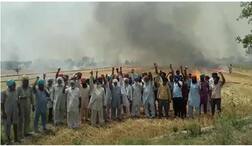 ਕਿਸਾਨਾਂ ਨੇ ਬਾਗੀ ਹੋ ਕੇ ਲਾਈ ਨਾੜ ਨੂੰ ਅੱਗ