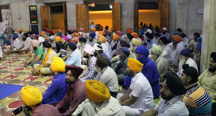 ਉਸ ਯੁੱਧ ਵਿੱਚ ਗੁਰੂ ਸਾਹਿਬ ਤੋਂ ਵਿਛੜੇ 40 ਸਿੰਘਾਂ ਨੇ ਮੁੜ ਗੁਰੂ ਸਾਹਿਬ ਨਾਲ ਮਿਲਣ ਤੋਂ ਬਾਅਦ ਜੰਗ ਵਿੱਚ ਜੂਝਦਿਆਂ ਸ਼ਹਾਦਤਾਂ ਦਿੱਤੀਆਂ ਸਨ। 40 ਸਿੰਘਾਂ ਦੀ ਸ਼ਹਾਦਤ ਤੋਂ ਬਾਅਦ ਤੇ ਗੁਰੂ ਸਾਹਿਬ ਦੇ ਵਰਦਾਨ ਨਾਲ ਇਹ ਧਰਤੀ 40 ਮੁਕਤਿਆਂ ਦੀ ਧਰਤੀ ਅਖਵਾਉਣ ਲੱਗੀ ਤੇ ਅੱਜ ਸ੍ਰੀ ਮੁਕਤਸਰ ਸਾਹਿਬ ਦੇ ਨਾਂ ਨਾਲ ਪ੍ਰਸਿੱਧ ਹੈ।