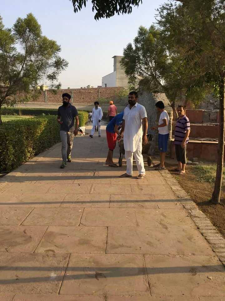 ਕੁਝ ਦਿਨ ਪਹਿਲਾਂ ਸਵੱਛ ਭਾਰਤ ਮੁਹਿੰਮ ਤਹਿਤ ਹੋਏ ਇੱਕ ਸਰਵੇ ਵਿੱਚ ਪੰਜਾਬ ਦੇ ਸ੍ਰੀ ਮੁਕਤਸਰ ਸਾਹਿਬ ਤੇ ਅਬੋਹਰ ਨੂੰ ਸਭ ਤੋਂ ਗੰਦੇ 10 ਸ਼ਹਿਰਾਂ ਦੀ ਸੂਚੀ ਵਿੱਚ ਸ਼ਾਮਲ ਕੀਤਾ ਗਿਆ ਹੈ। 