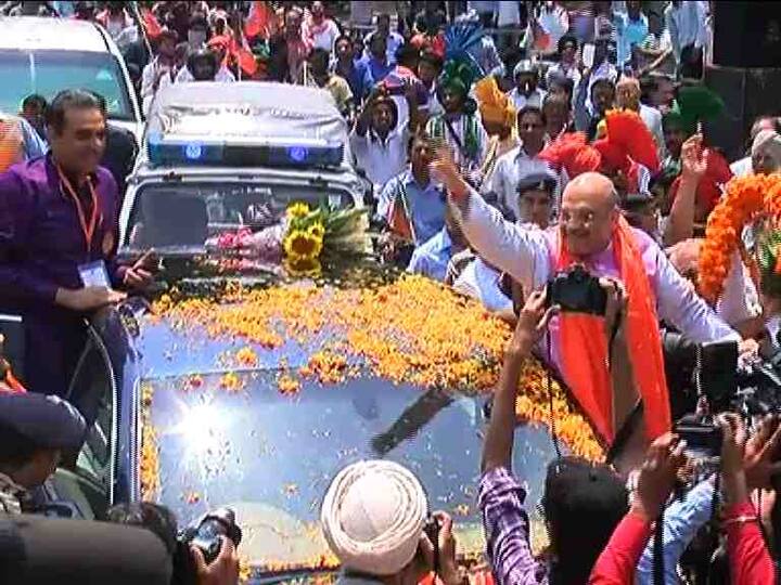 ਇਸ ਤੋਂ ਬਾਅਦ ਅਮਿਤ ਸ਼ਾਹ ਨੇ ਪਾਰਟੀ ਦਫ਼ਤਰ ਚ ਦੀਨ ਦਿਆਲ ਉਪਾਧਿਆਇ ਦੀ ਮੂਰਤੀ ਦਾ ਉਦਘਾਟਨ ਕੀਤਾ ਤੇ ਪਾਰਟੀ ਦਫ਼ਤਰ ਚ ਬਣੀ ਨਵੀਂ ਲਾਇਬਰੇਰੀ ਦਾ ਵੀ ਉਦਘਾਟਨ ਕੀਤਾ ਤੇ ਕੁੱਝ ਸਮਾਂ ਉੱਥੇ ਪਾਰਟੀ ਵਰਕਰਾਂ ਨਾਲ ਗੁਜ਼ਾਰਿਆ। ਅਮਿਤ ਸ਼ਾਹ ਅੱਜ ਰਾਤ ਯੂ ਟੀ ਗੈਸਟ ਹਾਊਸ ਚ ਹੀ ਰੁਕਣਗੇ। 