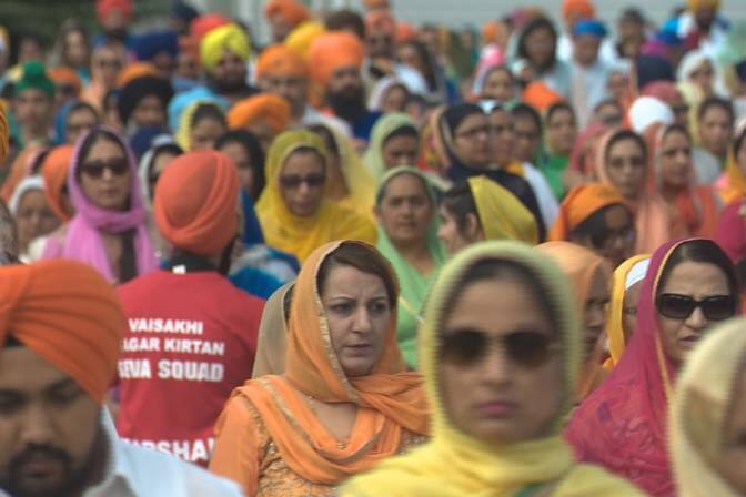 ਐਡਮੰਡਨ ਦੇ ਮਿਲ ਵੁੱਡਸ ਵਿੱਚ ਹੋਈ ਸਲਾਨਾ ਸਿੱਖ ਪਰੇਡ ਮੌਕੇ ਲਗਭਗ 40,000 ਲੋਕ ਸ਼ਾਮਿਲ ਹੋਏ। 