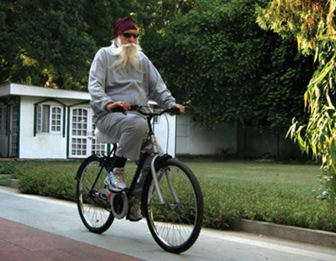 ਸੇਵਾ ਮੁਕਤ ਹੋਣ ਤੋਂ ਬਾਅਦ ਗਿੱਲ ਦਿੱਲੀ ਵਿੱਚ ਰਹਿੰਦੇ ਸਨ।