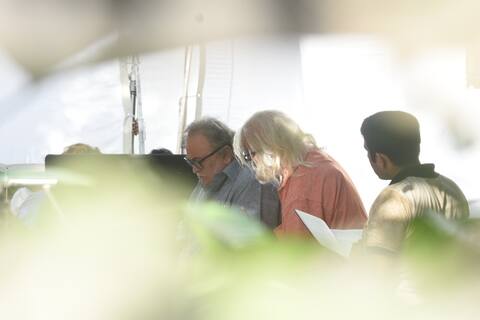 ਅਮਿਤਾਭ ਅਤੇ ਰਿਸ਼ੀ ਬਣੇ ਪਿਓ-ਪੁੱਤ, ਸ਼ੂਟਿੰਗ ਸ਼ੁਰੂ ਅਮਿਤਾਭ ਅਤੇ ਰਿਸ਼ੀ ਬਣੇ ਪਿਓ-ਪੁੱਤ, ਸ਼ੂਟਿੰਗ ਸ਼ੁਰੂ