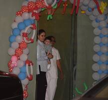 ਤੈਮੂਰ ਨੂੰ ਬਰਥਡੇ ਪਾਰਟੀ \'ਤੇ ਲੈਕੇ ਪਹੁੰਚੀ ਮੰਮੀ ਕਰੀਨਾ