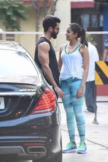 ਮੁੰਬਈ ਦੀਆਂ ਸੜਕਾਂ \'ਤੇ ਸਿਤਾਰੇ ਕੈਮਰਾ ਵਿੱਚ ਕੈਦ