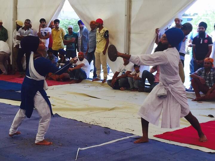 ਗੁਰੂ ਸਾਹਿਬਾਨਾਂ ਨੇ ਸ਼ਸਤਰ ਵਿੱਦਿਆ ਦੀ ਸਿਖਲਾਈ ਸ਼ੁਰੂ ਕਰਕੇ ਸਿੱਖਾਂ ਨੂੰ ਜ਼ੁਲਮ ਖਿਲਾਫ ਲੜਨ ਤੇ ਆਤਮ ਰੱਖਿਆ ਕਰਨ ਦੀ ਸਪਿਰਟ ਪੈਦਾ ਕੀਤੀ।