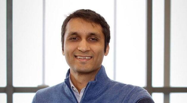 ਹਿਊਸਟਨ: ਕੱਪੜੇ ਸੁਕਾਉਣ ਲਈ ਇਕ ਘੰਟੇ ਦੀ ਉਡੀਕ ਕਰਨਾ, ਉਹ ਵੀ ਜਦੋਂ ਇਸ ਦੀ ਛੇਤੀ ਲੋੜ ਹੋਵੇ, ਇਸ ਬਾਰੇ ਹੁਣ ਚਿੰਤਾ ਕਰਨ ਦੀ ਲੋੜ ਨਹੀਂ, ਇੱਕ ਭਾਰਤੀ ਮੂਲ ਦੇ ਇਕ ਅਮਰੀਕੀ ਖੋਜ ਕਰਤਾ ਨੇ ਇਸ ਦਾ ਹੱਲ ਵੀ ਲੱਭ ਲਿਆ ਹੈ।