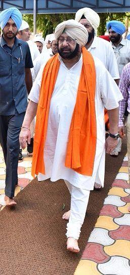 ਕੀਰਤਪੁਰ ਸਾਹਿਬ ਦੇ ਗੁਰਦਵਾਰਾ ਪਤਾਲਪੁਰੀ ਸਾਹਿਬ ਵਿਖੇ ਪਹੁੰਚਦੇ ਹੋਏ ਮੁੱਖ ਮੰਤਰੀ ਕੈਪਟਨ ਅਮਰਿੰਦਰ ਸਿੰਘ