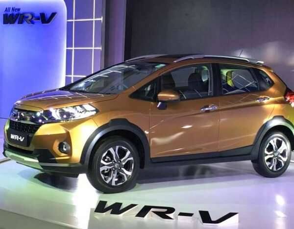 ਹੌਂਡਾ ਕੋਰਸ- ਹੌਂਡਾ ਕੋਰਸ ਇੰਡੀਆ ਵੀ ਵੱਖ-ਵੱਖ ਮਾਡਲਾਂ ਉੱਤੇ ਡਿਸਕਾਊਂਟ ਦੇ ਰਹੀ ਹੈ। ਇਮੇਜ਼-14,825 ਰੁਪਏ ਦਾ ਜੀਐਸਟੀ ਫ਼ਾਇਦਾ ਤੇ 50 ਹਜ਼ਾਰ ਰੁਪਏ ਦਾ ਅਗਸਤ ਆਫ਼ਰ। ਇਸ ਕਾਰ ਉੱਤੇ ਟੋਟਲ 52,031 ਰੁਪਏ ਦਾ ਫ਼ਾਇਦਾ ਮਿਲ ਰਿਹਾ ਹੈ। ਹੌਂਡਾ ਸਿਟੀ-28005 ਰੁਪਏ ਦਾ ਜੀਐਸਟੀ ਫ਼ਾਇਦਾ। ਡਬਲਿਊਆਰਬੀ-10,064 ਰੁਪਏ ਦਾ ਜੀਐਸਟੀ ਫ਼ਾਇਦਾ। ਬੀਆਰ-ਵੀ 30,321 ਰੁਪਏ ਦਾ ਜੀਐਸਟੀ ਫ਼ਾਇਦਾ ਤੇ ਇੱਕ ਲੱਖ ਰੁਪਏ ਦਾ ਅਗਸਤ ਆਫ਼ਰ ਮਿਲ ਰਿਹਾ ਹੈ। ਇਸ ਕਾਰ ਉੱਤੇ ਕੁੱਲ 1,30,321 ਰੁਪਏ ਦਾ ਫ਼ਾਇਦਾ ਮਿਲ ਰਿਹਾ ਹੈ। ਸੀਆਰਵੀ-1,31,663 ਰੁਪਏ ਦਾ ਜੀਐਸਟੀ ਆਫ਼ਰ ਮਿਲ ਰਿਹਾ ਹੈ।