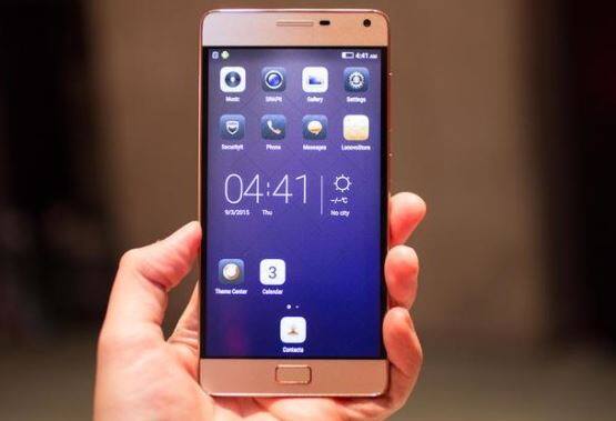 ਲੇਨੋਵੋ P2: ਲੇਨੋਵੋ P2 ਸਮਾਰਟਫੋਨ ਮੈਟਲ ਬਾਡੀ ਸਮਾਰਟਫ਼ੋਨ ਹੈ। ਇਸ ਵਿੱਚ 3/4 ਜੀ.ਬੀ. ਰੈਮ ਹੈ। ਦੋਵੇਂ ਵਿਕਸਪਾਂ ਵਿੱਚ 32 ਜੀ.ਬੀ. ਸਟੋਰੇਜ ਹੈ, 13MP ਦਾ ਰੀਅਰ ਅਤੇ 5MP ਦਾ ਫਰੰਟ ਕੈਮਰਾ ਹੈ, ਇਸ ਵਿੱਚ 5.5 ਇੰਚ ਦੀ ਸਕਰੀਨ ਦਿੱਤੀ ਗਈ ਹੈ। ਕੀਮਤ- 13,999 ਰੁਪਏ 