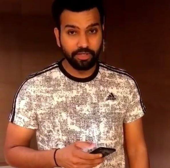 ਕ੍ਰਿਕਟਰ ਰੋਹਿਤ ਸ਼ਰਮਾ ਵੀ ਦਾੜ੍ਹੀ ਵਾਲੇ ਬਣ ਗਏ ਹਨ। 