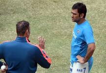 ਸ਼ਾਸਤਰੀ ਨੇ ਦੱਸਿਆ ਧੋਨੀ ਦਾ ਭਵਿੱਖ, 2019 ਵਿਸ਼ਵ ਕੱਪ ਤੱਕ ਕੀ ਬਣੂੰ! 