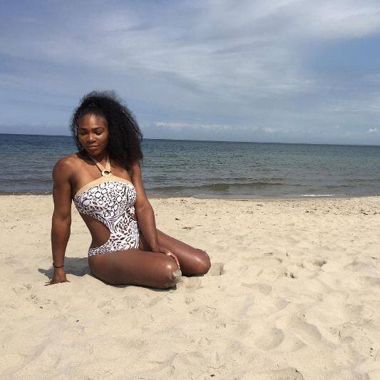 ਪਾਪ ਸਟਾਰ ਬਿਓਂਸੇ ਨੋਲਸ, ਸਪੈਨਿਸ਼ ਟੈਨਿਸ ਸਟਾਰ ਰਾਫੇਲ ਨਡਾਲ ਤੇ ਸੇਰੇਨਾ ਦੀ ਵੱਡੀ ਭੈਣ ਵੀਨਸ ਵਿਲੀਅਮਜ਼ ਨੇ ਸੇਰੇਨਾ ਨੂੰ ਮਾਂ ਬਣਨ 'ਤੇ ਵਧਾਈ ਦਿੱਤੀ ਹੈ।