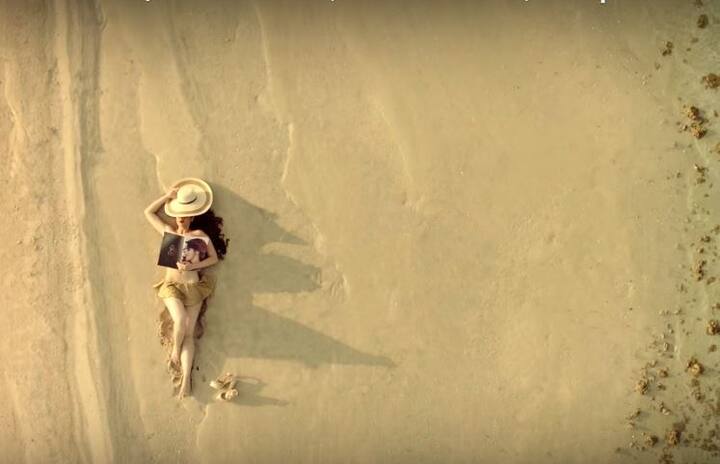 ਤੁਹਾਨੂੰ ਦੱਸ ਦਈਏ ਕਿ ਫਿਲਮਾਂ 'ਚ ਸੰਸਕਾਰਾਂ ਦਾ ਦਾਮਨ ਫੜੀ ਰੱਖਣ ਵਾਲੇ ਪਹਿਲਾਜ ਸੈਂਸਰ ਬੋਰਡ ਦੇ ਪ੍ਰਧਾਨ ਦਾ ਅਹੁੱਦਾ ਛੱਡਣ ਤੋਂ ਬਾਅਦ ਬੋਲਡਨੈੱਸ ਤੇ ਹਾਟਨੈੱਸ ਨਾਲ ਭਰੀ ਫਿਲਮ ਦੇ ਡਿਸਟ੍ਰੀਬਿਊਟਰ ਬਣ ਗਏ ਹਨ। 