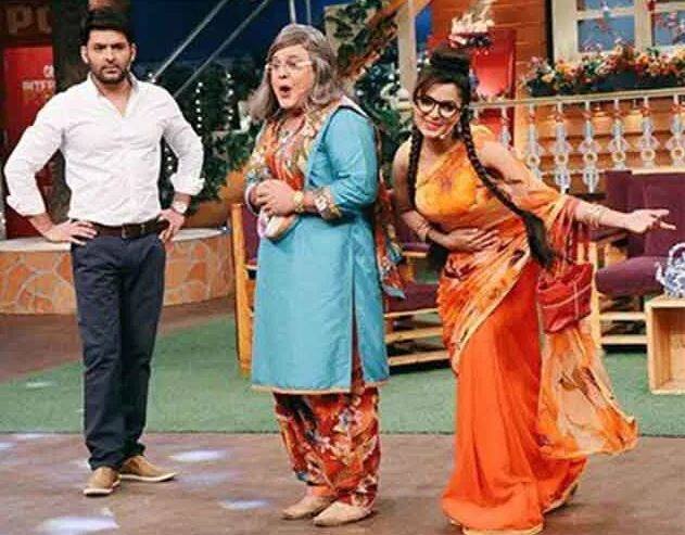 ਇੱਕ ਤੋਂ ਬਾਅਦ ਇੱਕ ਸੁਨੀਲ ਗਰੋਵਰ, ਅਲੀ ਅਸਗਰ ਤੇ ਸੁਗੰਧਾ ਮਿਸ਼ਰਾ ਸ਼ੋਅ ਤੋਂ ਚਲੇ ਗਏ। ਫਿਰ ਸ਼ੋਅ ਦੀ ਨਿਰਦੇਸ਼ਕ ਪ੍ਰੀਤੀ ਸਿਮੋਸ ਵੀ ਕਪਿਲ ਨੂੰ ਛੱਡ ਗਈ। ਉਸ ਦੀ ਥਾਂ ਰਾਜੀਵ ਢੀਂਗਰਾ ਨੇ ਲੈ ਲਈ, ਪਰ ਇੱਕ ਅੰਗ੍ਰੇਜ਼ੀ ਅਖ਼ਬਾਰ ਮੁਤਾਬਕ ਰਾਜੀਵ ਸ਼ੋਅ ਦੇ ਪੁਰਾਣੇ ਮਸਲਿਆਂ ਨੂੰ ਹੋਰ ਤੂਲ ਦੇਣ ਲੱਗੇ। 