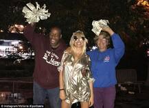 ਬੱਸਾਂ ਤੇ ਗੱਡੀਆਂ \'ਚ ਸੋਹਣੀ ਕੁੜੀ ਦੀ ਧਮਾਲ !